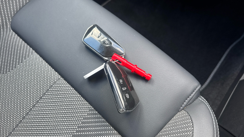 Ford Explorer 210kW Select 77kWh 5dr Auto Electric Estate